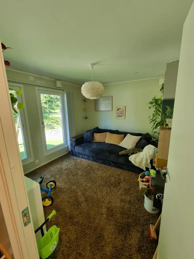 Nyrenoverad Stor Villa 15 Mintuer Fran Goeteborg Centrum